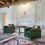 Corte San Carlo Aparthotel 4*