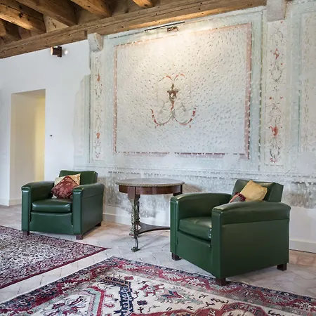 Corte San Carlo Aparthotel 4*