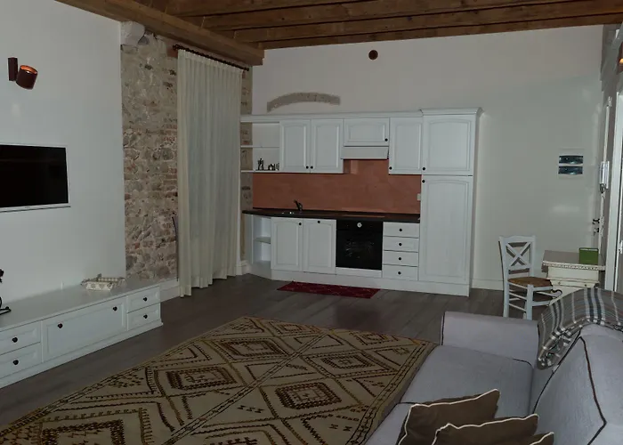 Corte San Carlo 4*