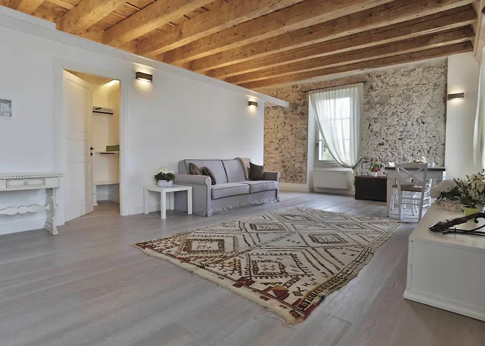 Ξενοδοχείο με διαμερίσματα Corte San Carlo Colà
