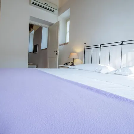 Corte San Carlo 4*