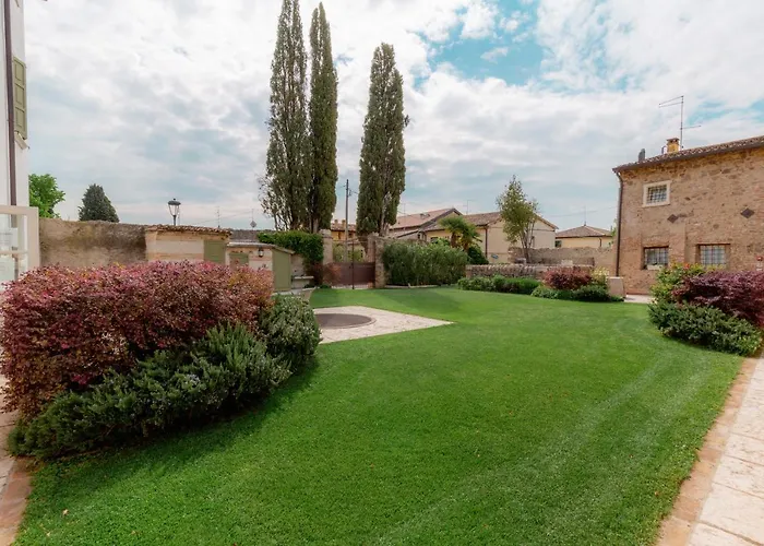 Corte San Carlo 아파트호텔