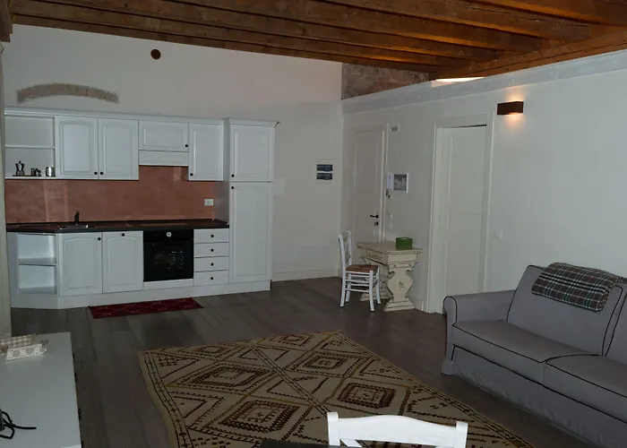 Corte San Carlo 4* 콜라