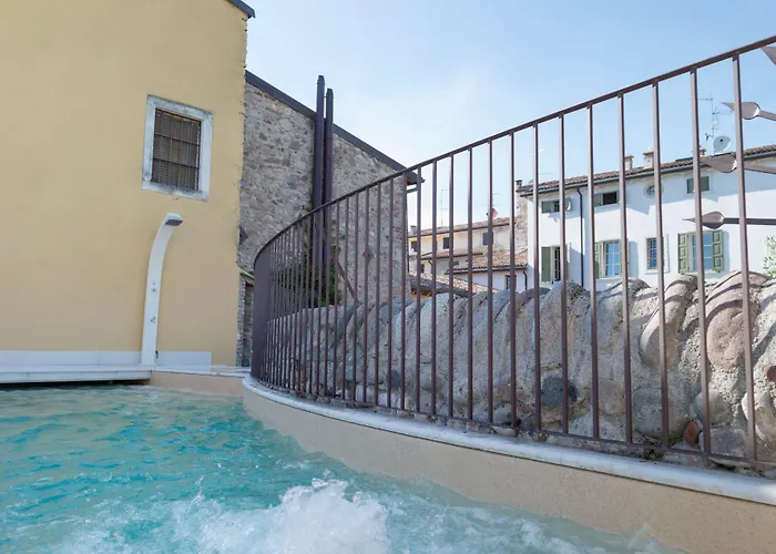 Corte San Carlo 4* 콜라