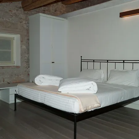 Ξενοδοχείο με διαμερίσματα Corte San Carlo